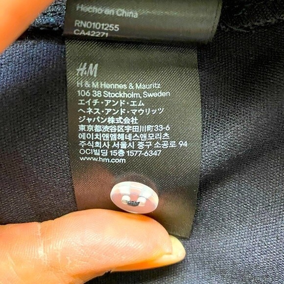 H&M Divided Faux Leather Side Buckle Mini Skirt-Size 8 - Picture 6 of 9